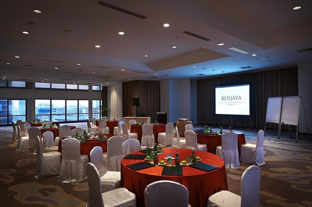 Al Sadirgroup At Time Sqaure Apartment กัวลาลัมเปอร์ ภายนอก รูปภาพ